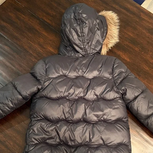 Old Navy Black Puffer Jacket with Faux Fur Trim Hoodie 4T - Picture 7 of 8